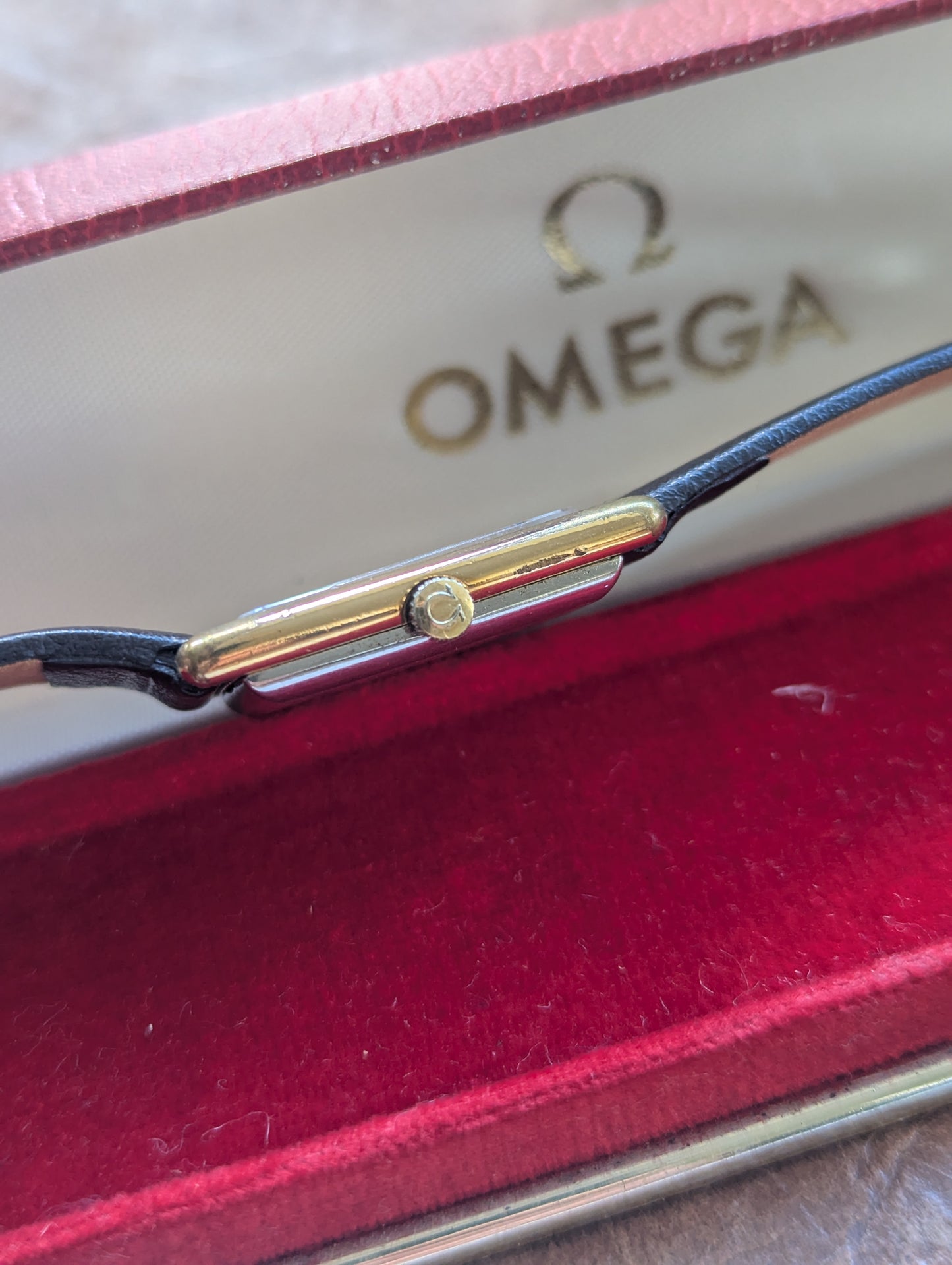 Omega De Ville Tank 511.0404 (1975) Full Set